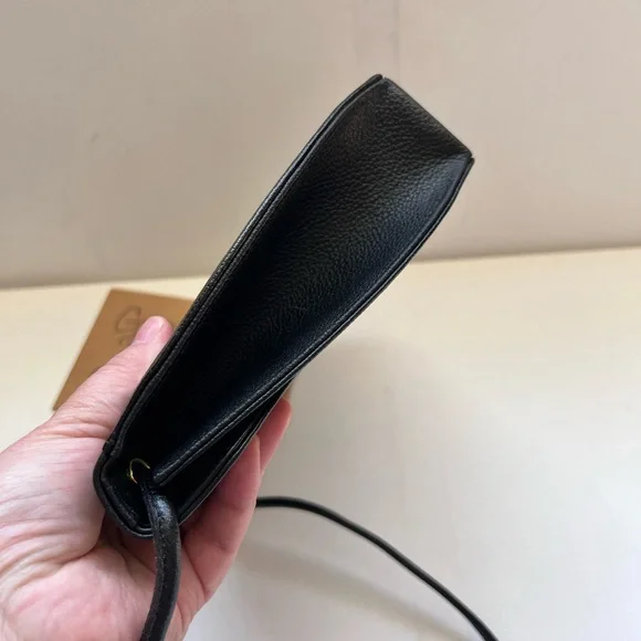 YVES SAINT LAURENT Sac à bandoulière en cuir Noir - Picture 2 of 12